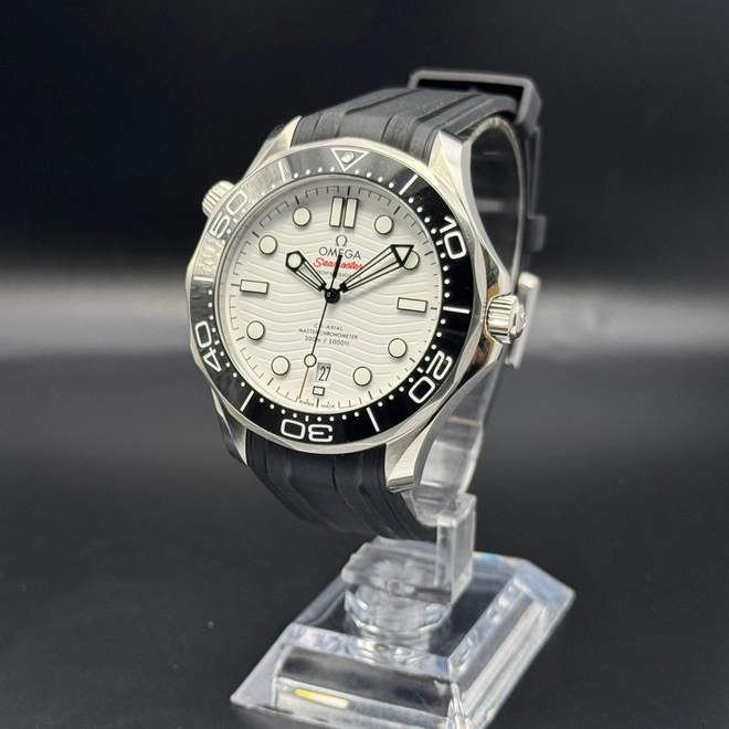 Seamaster Diver 300M - 102 Seamaster Diver 300M - 102