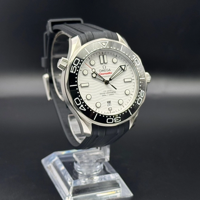 Seamaster Diver 300M - 102 Seamaster Diver 300M - 102