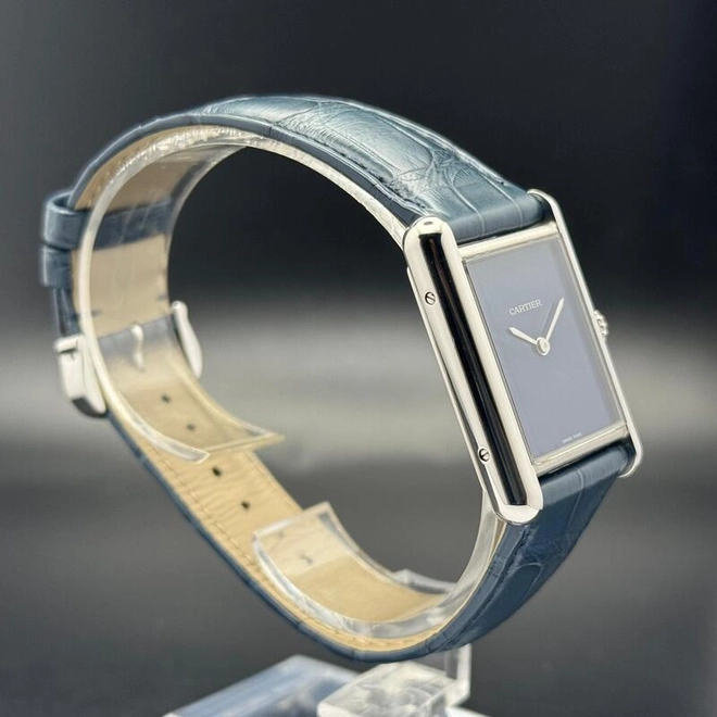 Tank Must -0654 Tank Must -0654