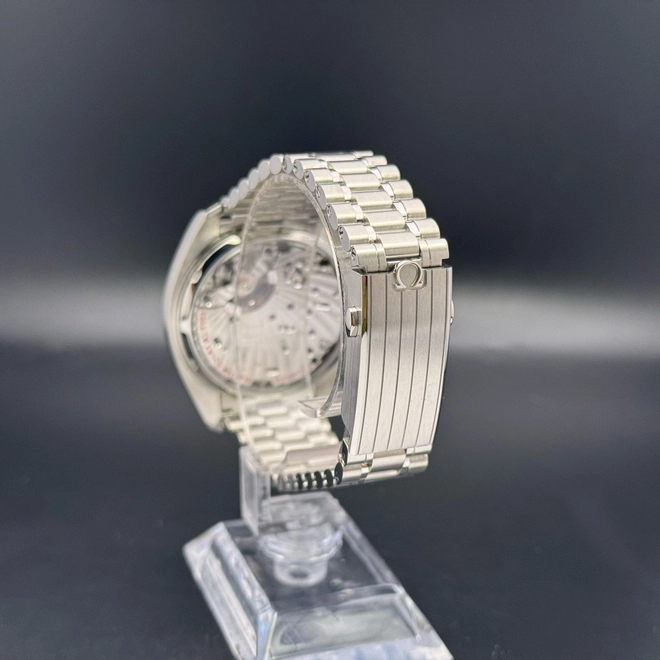 Speedmaster Chronoscope - 215 Speedmaster Chronoscope - 215