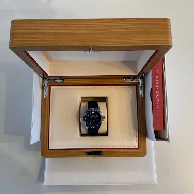 Seamaster Diver 300M - 105 Seamaster Diver 300M - 105