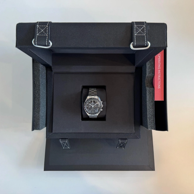 Speedmaster Moonwatch - 138 Speedmaster Moonwatch - 138