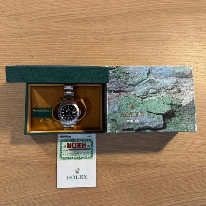 Explorer II -0474 Explorer II -0474