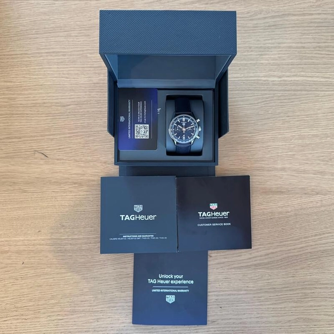 TAG Heuer Carrera Chronograph -0451 TAG Heuer Carrera Chronograph -0451