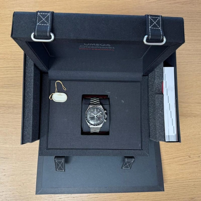 Speedmaster Professional Moonwatch -0601 Speedmaster Professional Moonwatch -0601